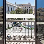 Elegant Town Hall Apartment With Views