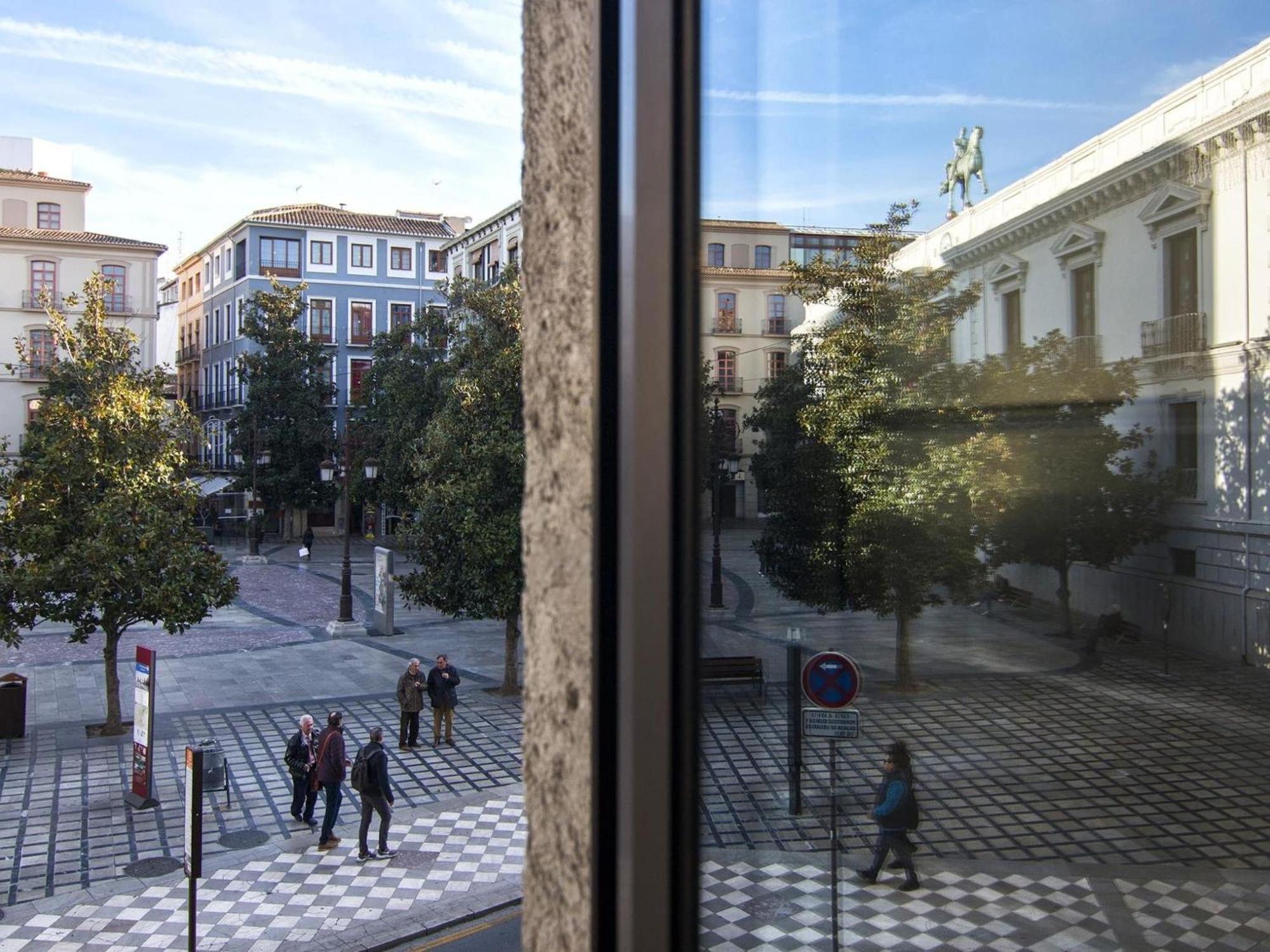 Elegant Town Hall With Views Appartement *